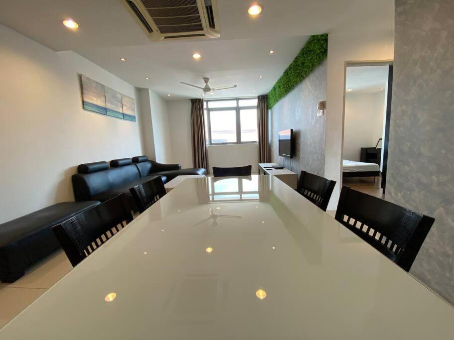 Ferienwohnung Spacious 3R,2R,Studio 5Min Walk To Time Square,Lalaport, Pool,Gym,Wifi Kuala Lumpur Exterior foto
