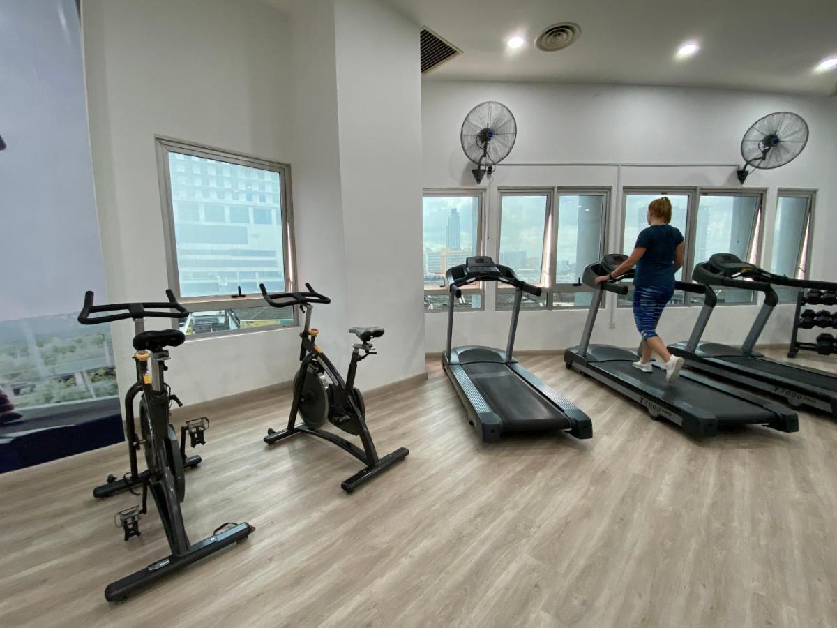 Ferienwohnung Spacious 3R,2R,Studio 5Min Walk To Time Square,Lalaport, Pool,Gym,Wifi Kuala Lumpur Exterior foto