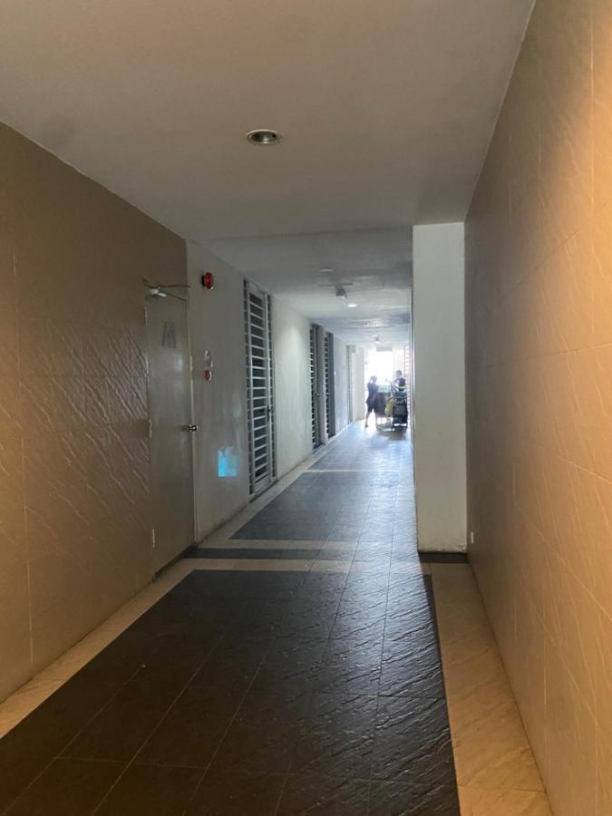 Ferienwohnung Spacious 3R,2R,Studio 5Min Walk To Time Square,Lalaport, Pool,Gym,Wifi Kuala Lumpur Exterior foto