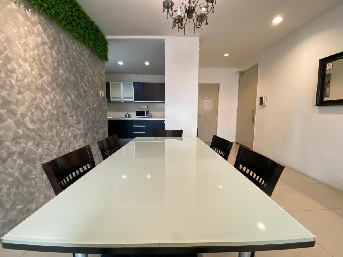Ferienwohnung Spacious 3R,2R,Studio 5Min Walk To Time Square,Lalaport, Pool,Gym,Wifi Kuala Lumpur Exterior foto