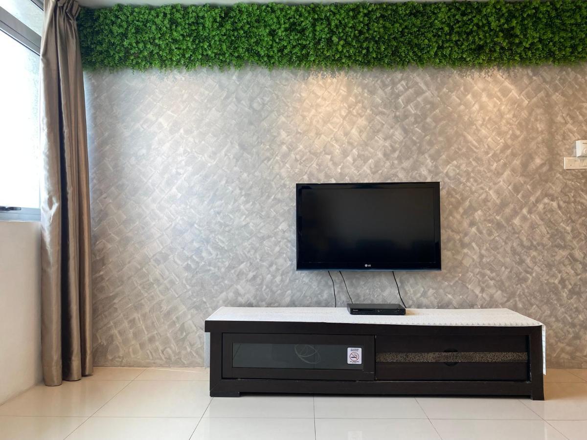 Ferienwohnung Spacious 3R,2R,Studio 5Min Walk To Time Square,Lalaport, Pool,Gym,Wifi Kuala Lumpur Exterior foto